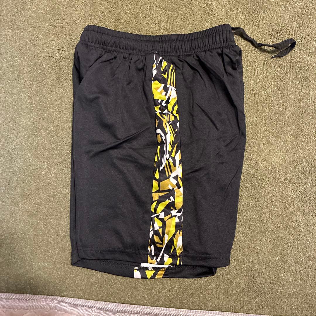 バドミントンパンツ 黒/黄色 日本代表　海外製