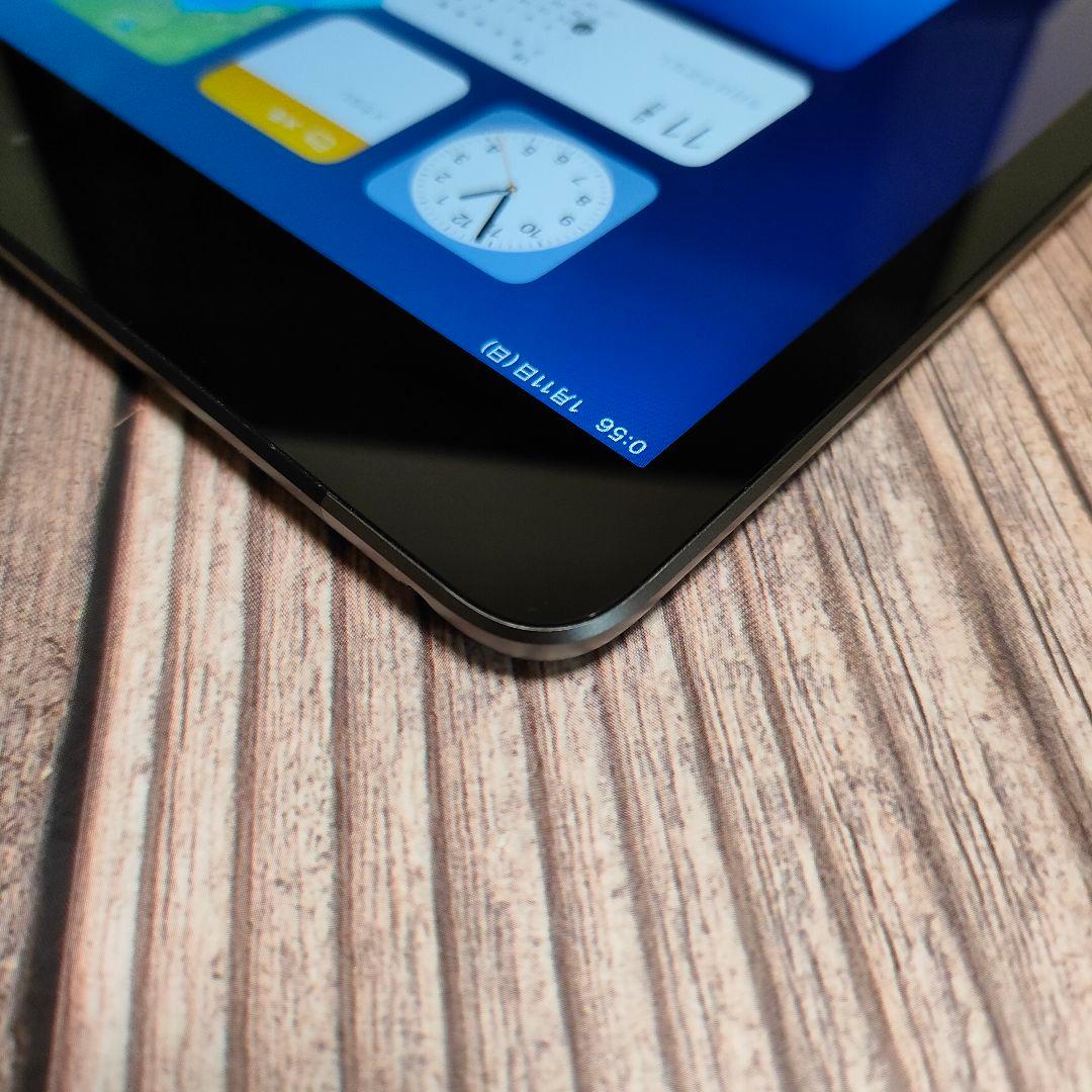 iPad 第8世代 32GB スペースグレー SIMフリー 美品