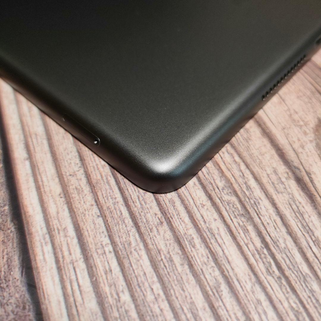 iPad 第8世代 32GB スペースグレー SIMフリー 美品