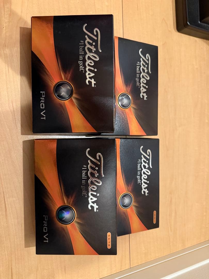 ゴルフボール　タイトリストプロV1 2023年モデル　4ダース