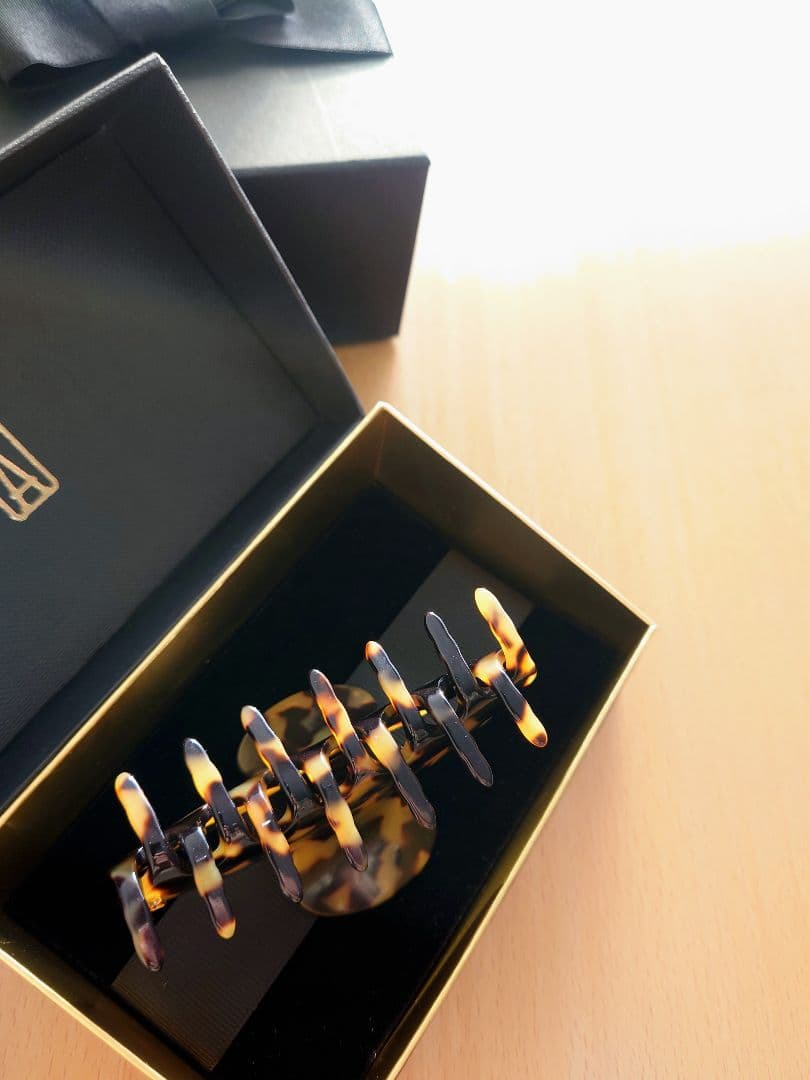 アレクサンドルドゥパリ スワロフスキー M クリップ トーキョー TOKYO