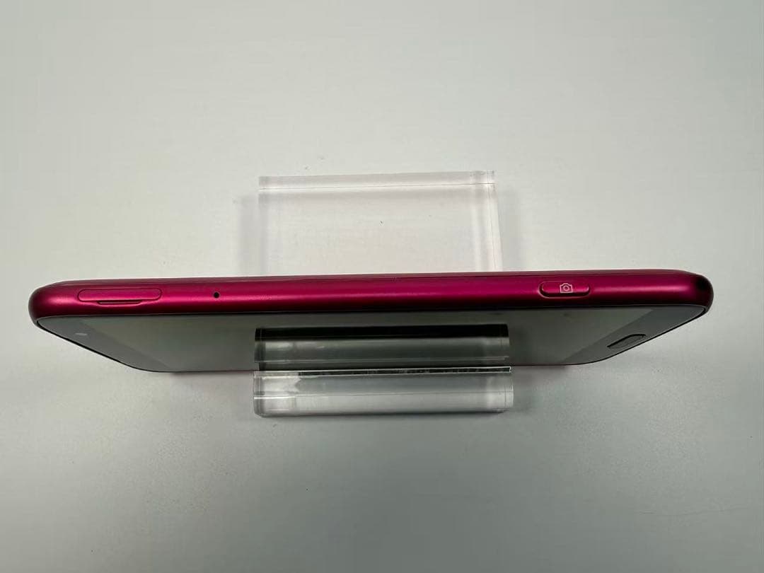 極美品 NTT docomo らくらくスマートフォン F-53E ピンク