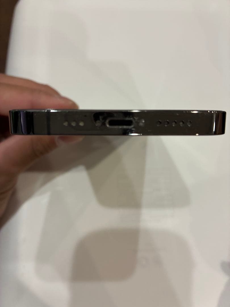 アイホン13pro グラファイト128GB バッテリー90%