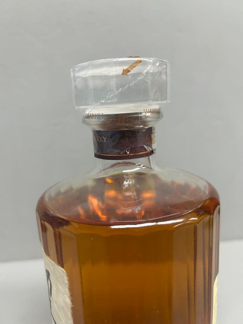 響17年 サントリー ウイスキー　WHISKY 箱無し　700ml