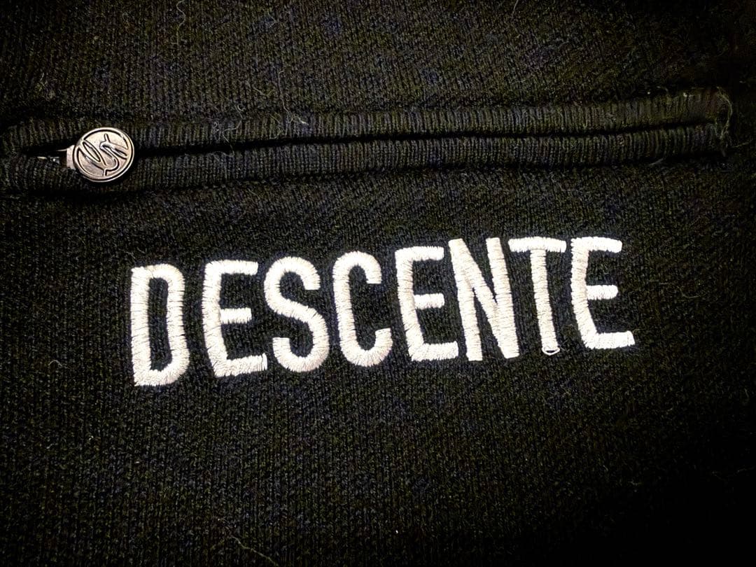 DESCENTE GOLF セーター、スカート　セットアップ