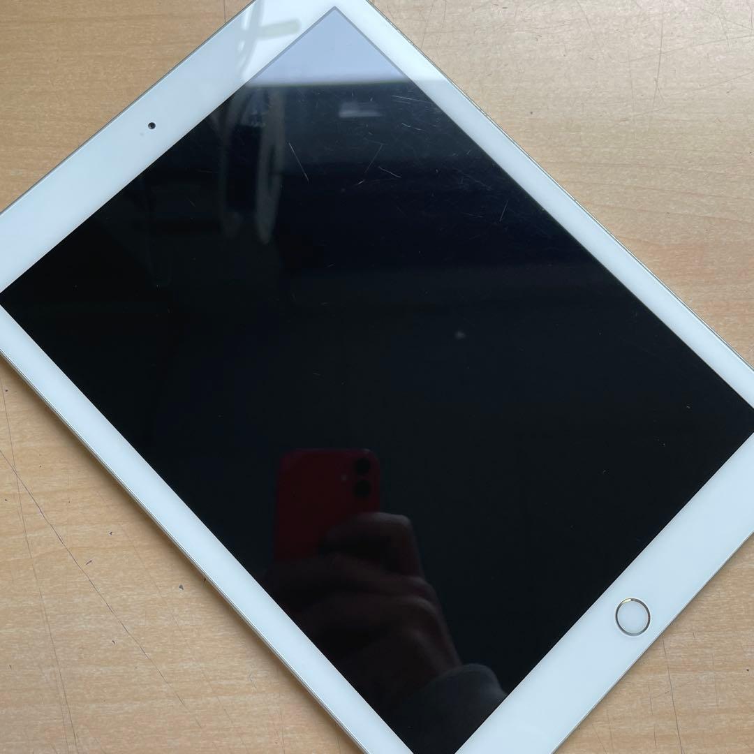 iPad 第6世代　A1893　Wi-Fiモデル　シルバー　32GB #2