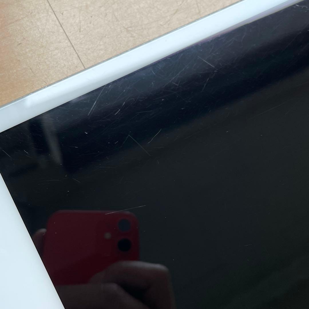 iPad 第6世代　A1893　Wi-Fiモデル　シルバー　32GB #2