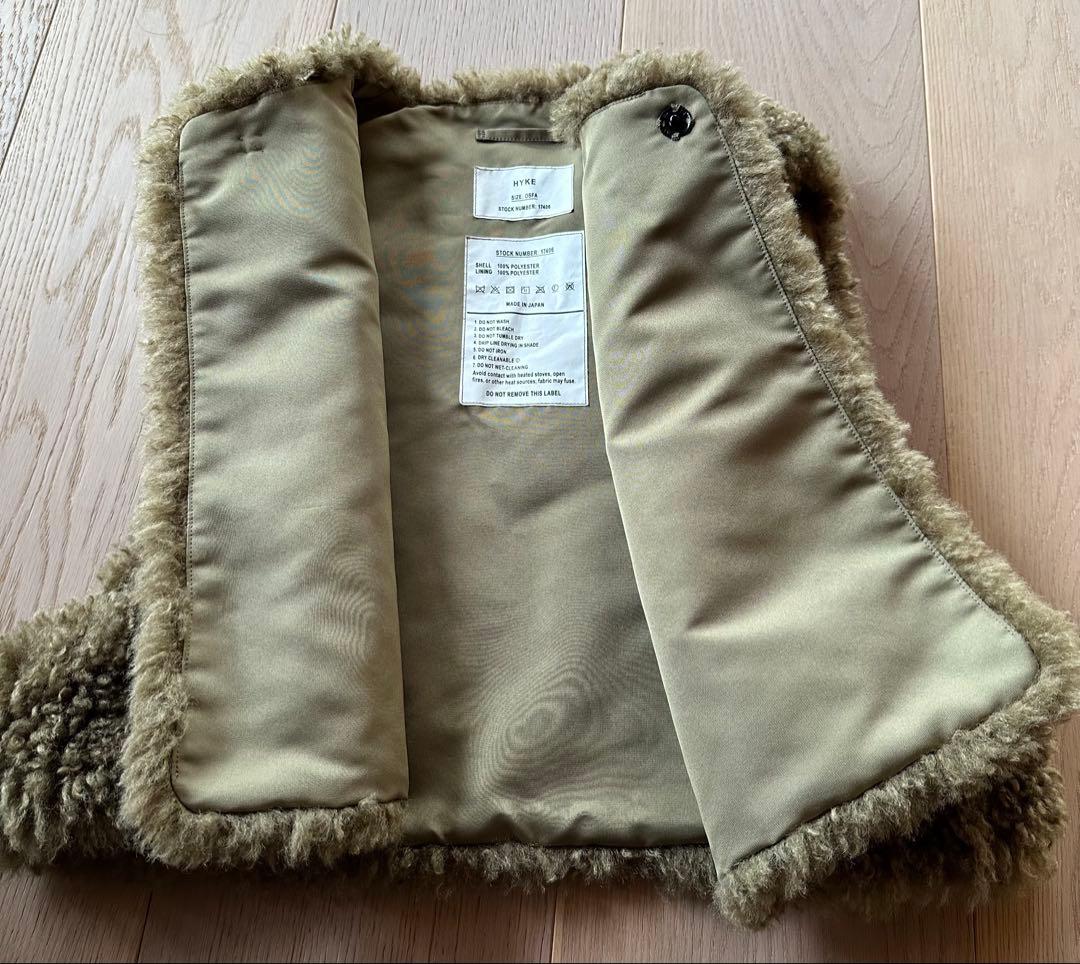 ハイク　HYKE オリーブグリーン ファーベスト OSFA 美品