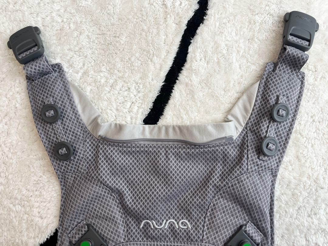ヌナ　nuna カドルクリック　フォグ　抱っこ紐