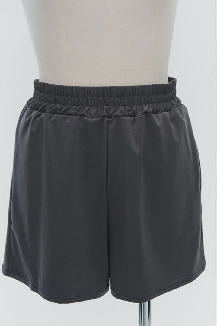 新品⭐︎yoriペプラムフレアスイムウェアセット【2025SP】チャコール36