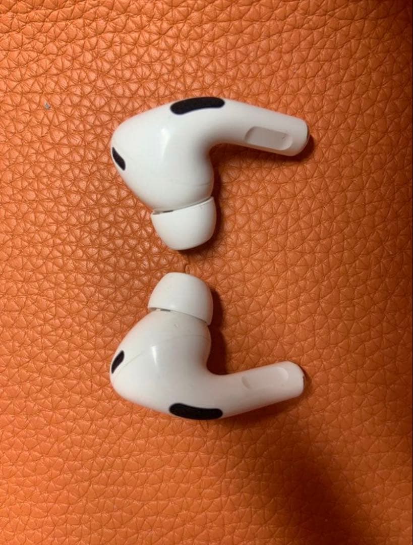 【美品】AirPods Pro 第2世代 USB-Cモデル ifaceケース付き