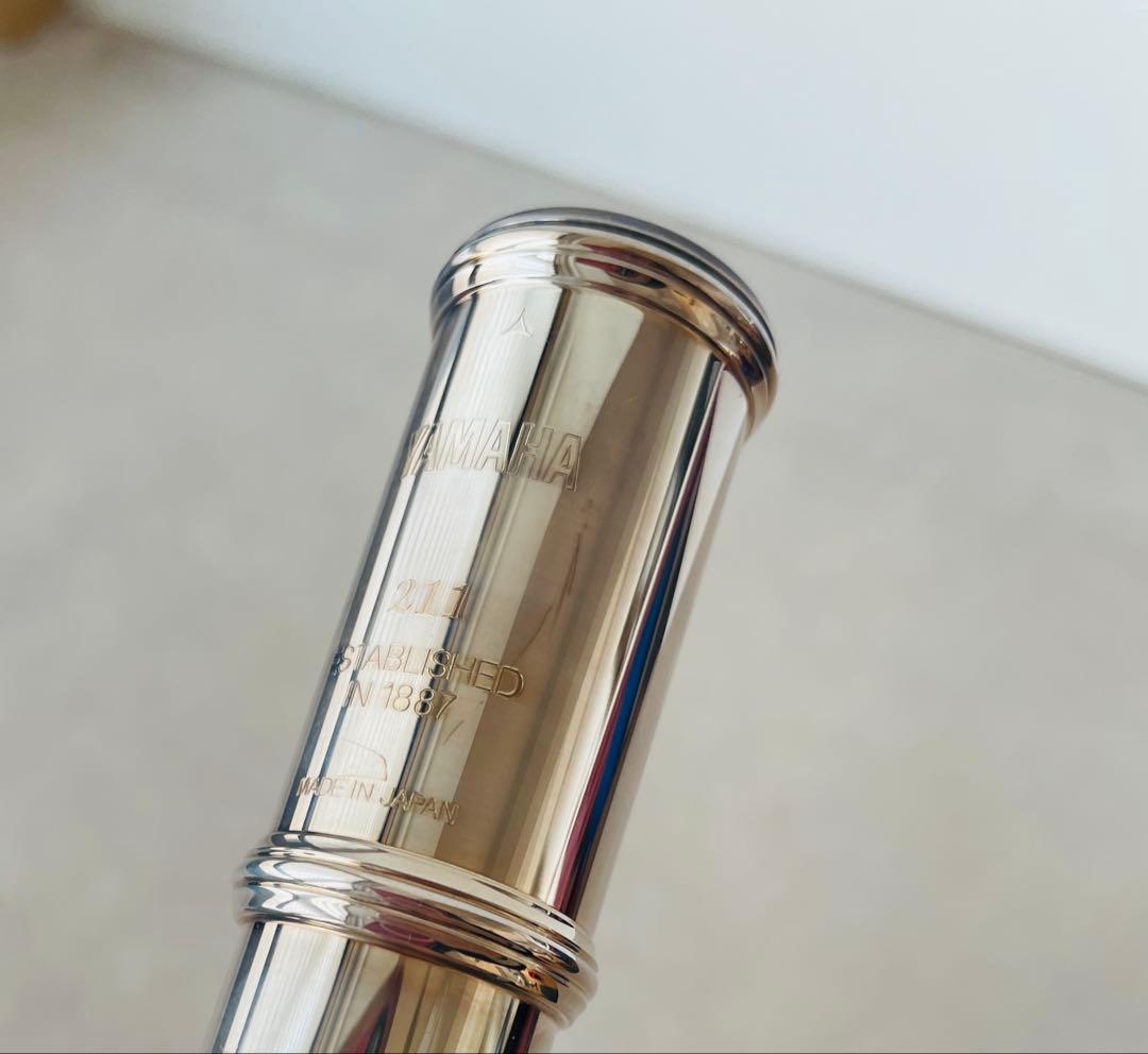 初心者の方、一度に揃う！　ヤマハ フルート YFL-211 ケース・掃除棒付き