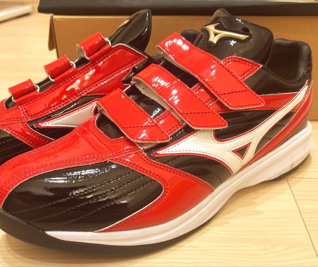 ミズノ　グローバルエリートトレーニングシューズ ベルクロ