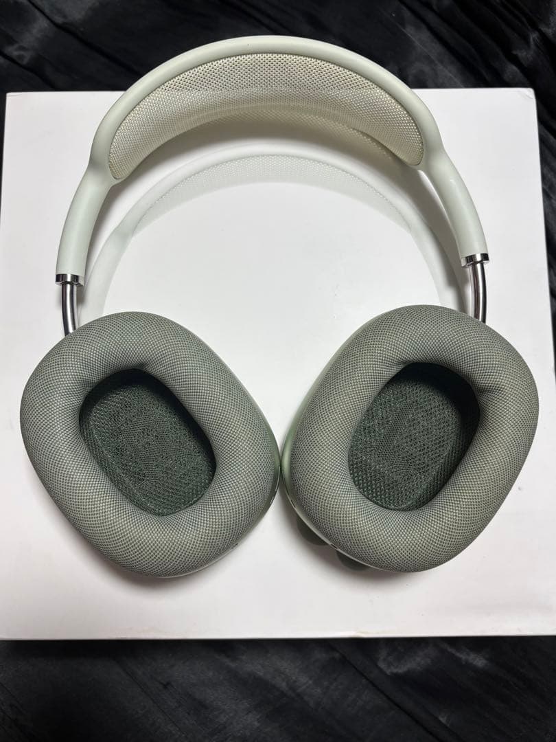 AirPods pro max グリーン
