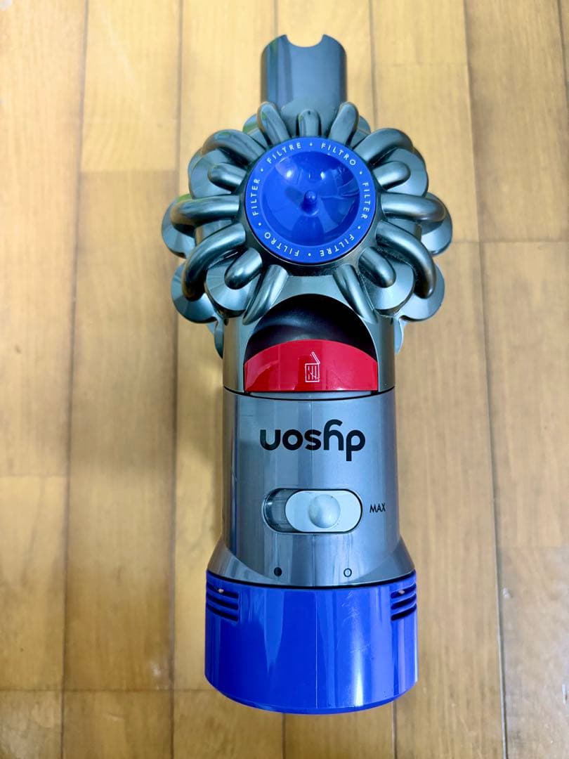 【美品】Dyson ダイソン V7 fluffy SV11 分解清掃済