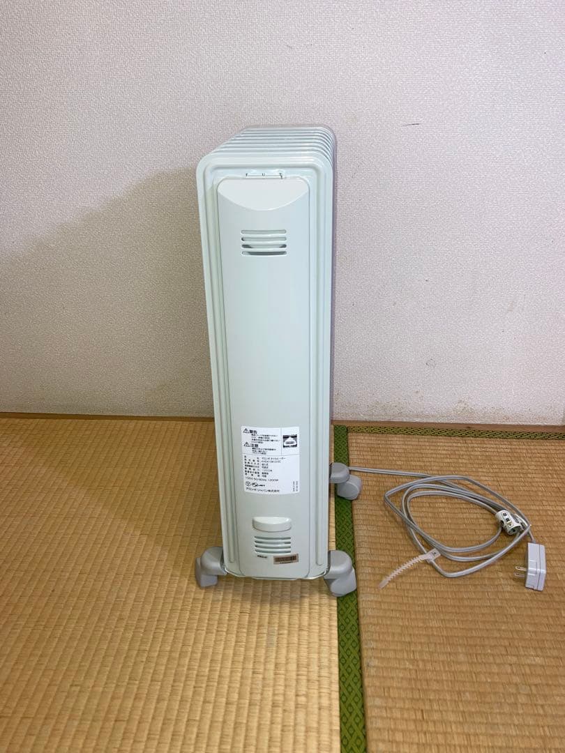 デロンギ　デジタルラディアント　オイルヒーター　KHD410812