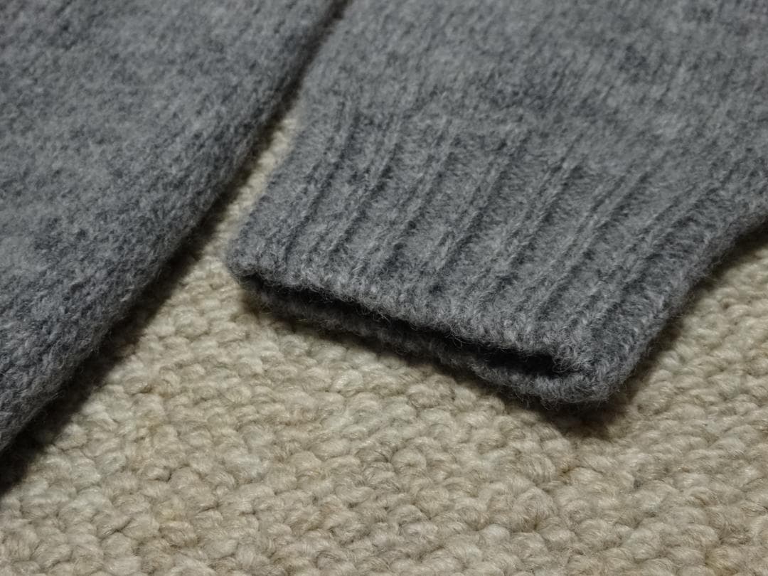 t*4様 極美品　ほぼ新品　スコットランド製　ハーレーオブスコットランド　HAR