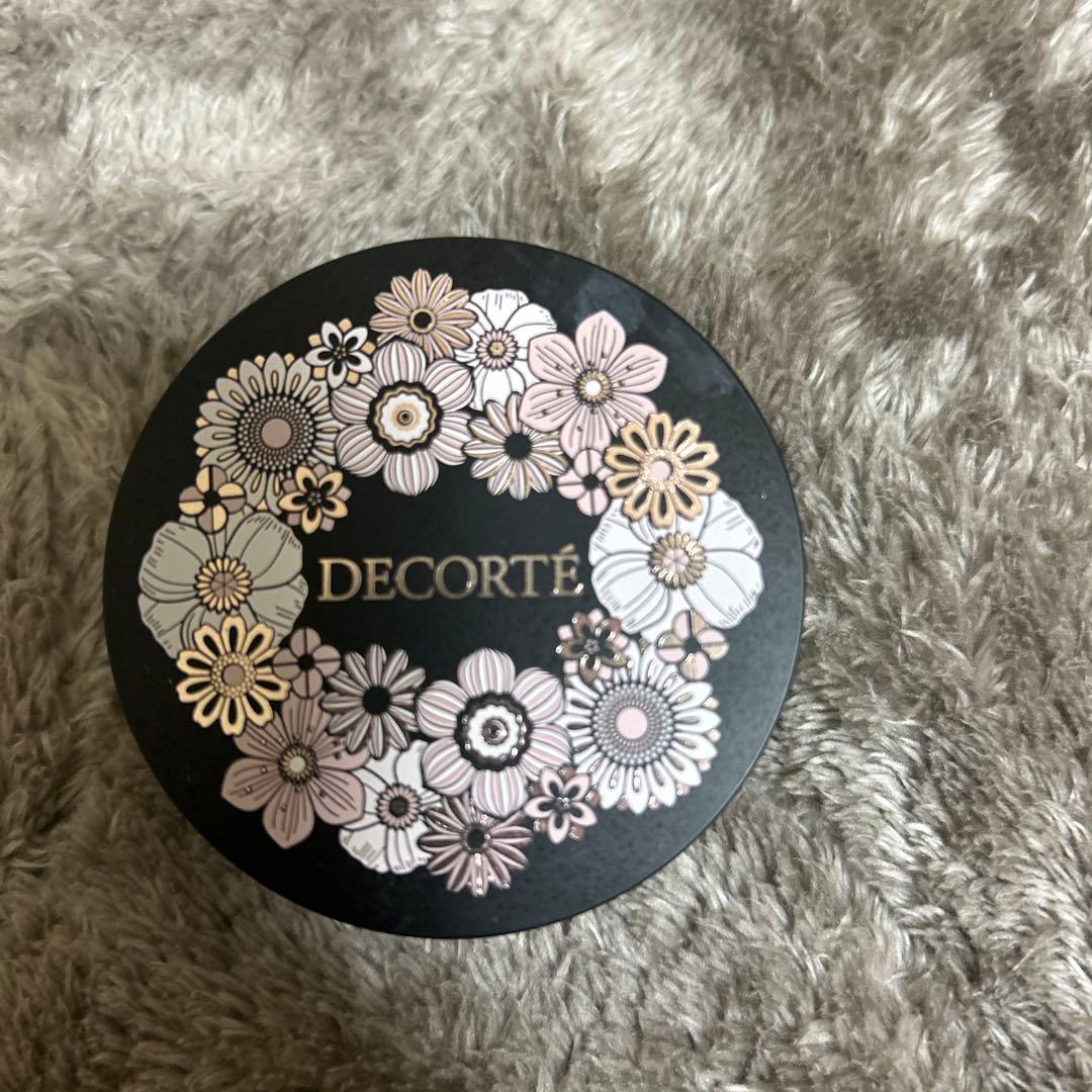 コスメデコルテ　クリスマスコフレ2025 ［期間限定値下げ中］