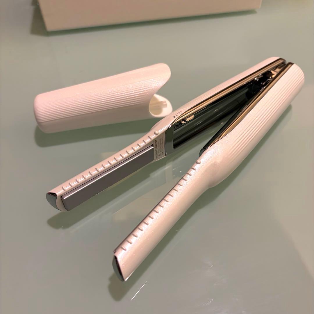 ぴ*つ様 【新品未使用】リファ ReFa フィンガーアイロン 正規品 ホワイト