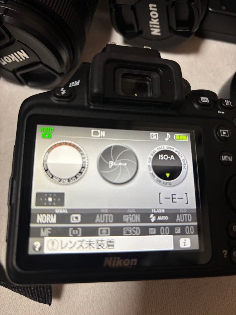 Nikon D3500 デジタル一眼レフカメラダブルズームキット