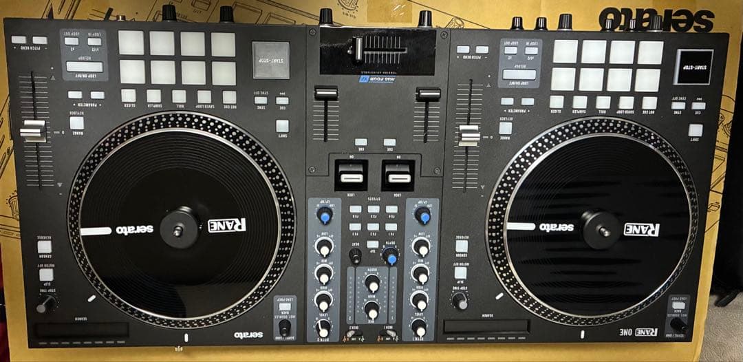 RANE ONE DJコントローラー