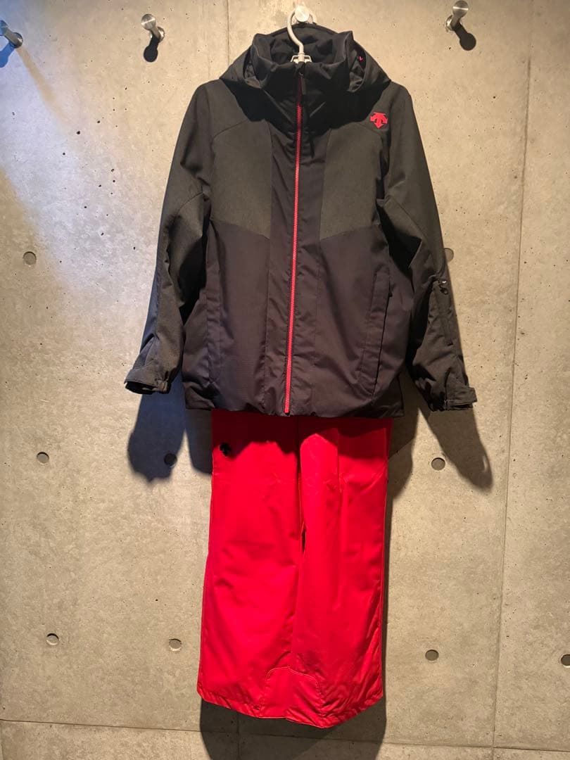 デサント　メンズスキーウェアSサイズ