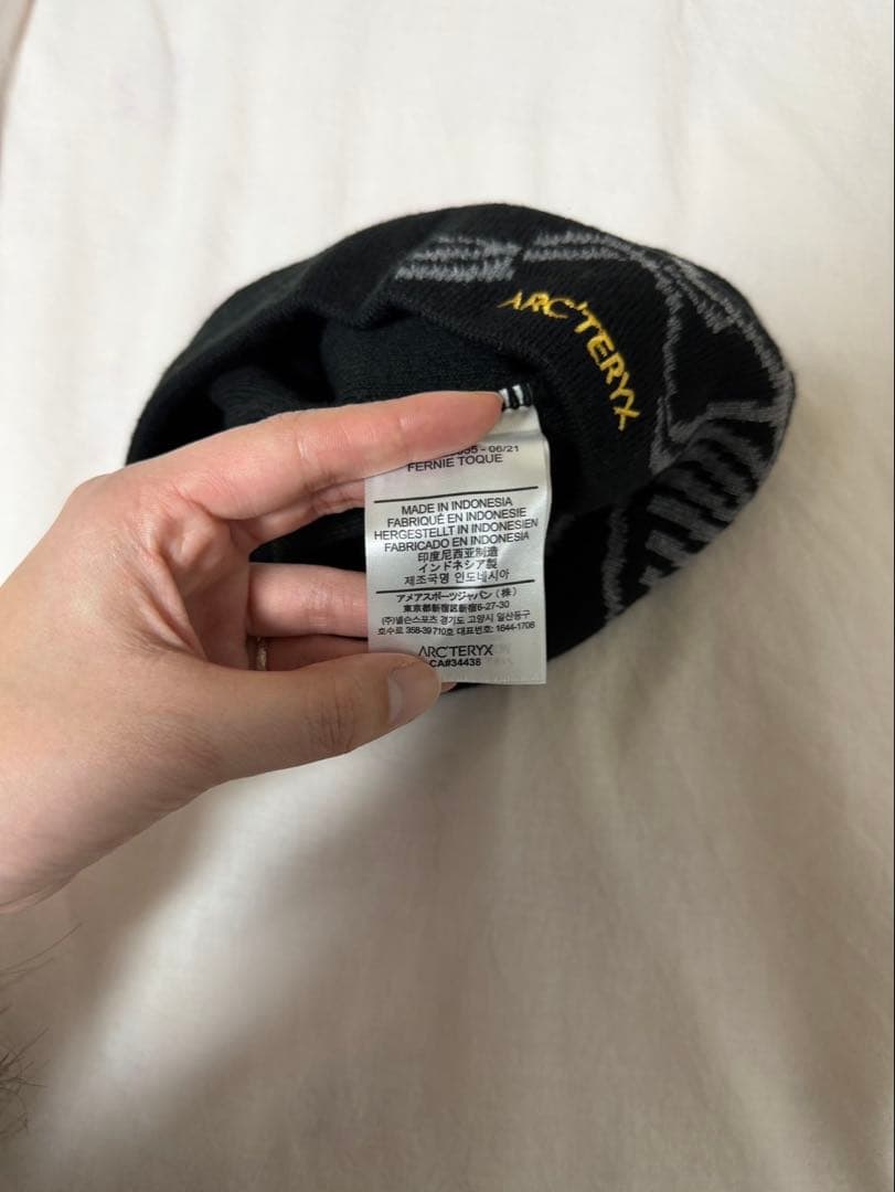 ARC'TERYX ブラック ニット帽　ビーニー