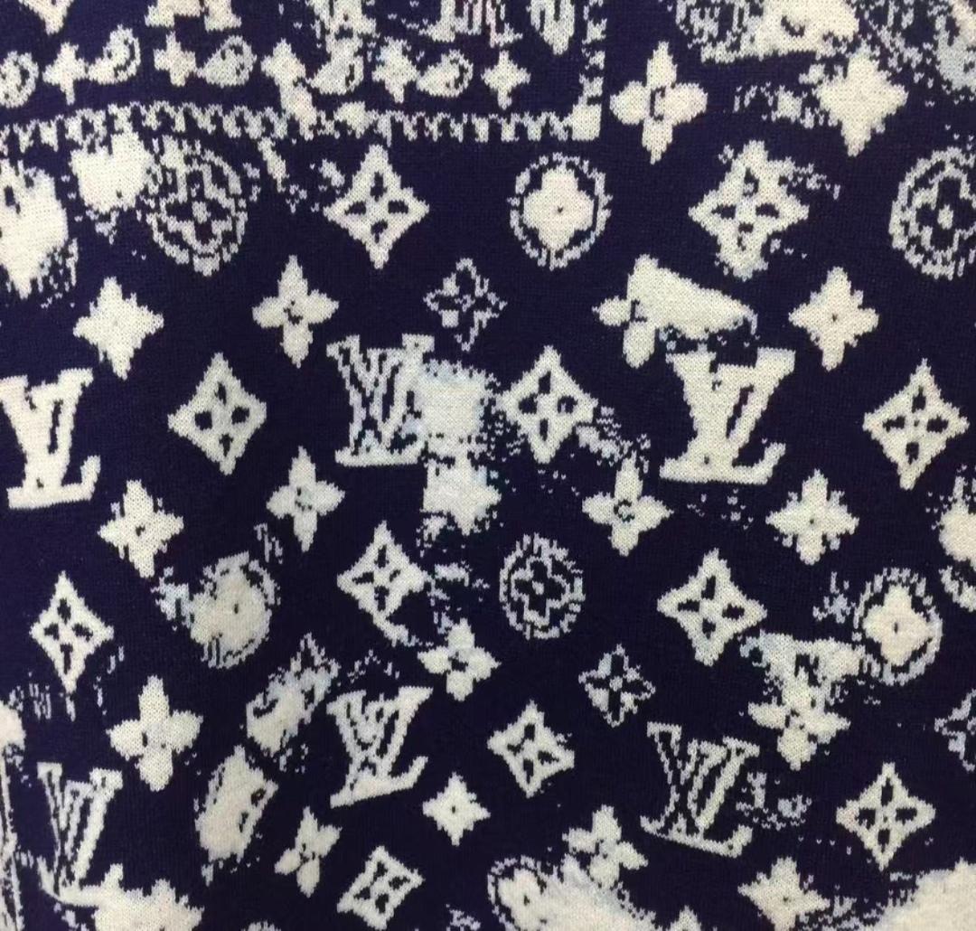 極美品 Louis☆ Vuitton ロゴプリントニット~~