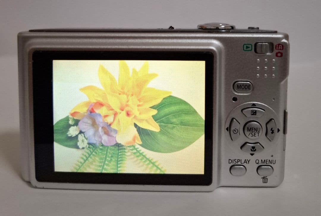 [美品]パナソニック Panasonic LUMIX DMC-FS3 コンデジ