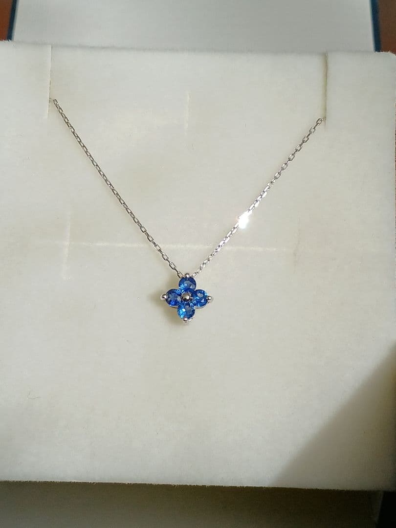 少し訳ありなのでお買得☆K10☆ブルーサファイア☆ホワイトゴールドネックレス
