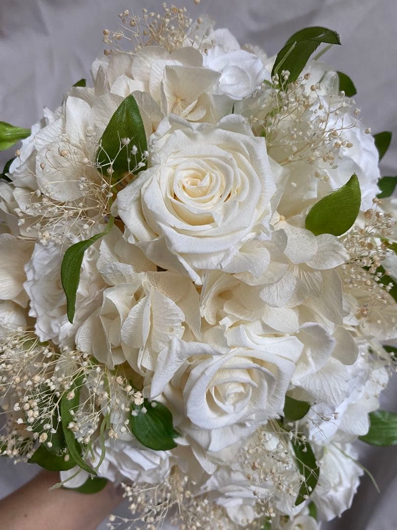 プリザーブドフラワーブーケ　ブートニア付き　キャスケード