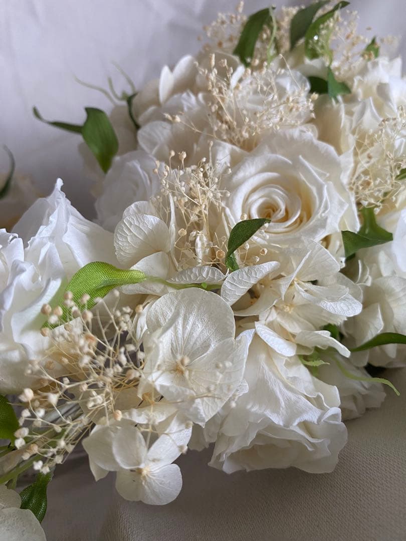 プリザーブドフラワーブーケ　ブートニア付き　キャスケード