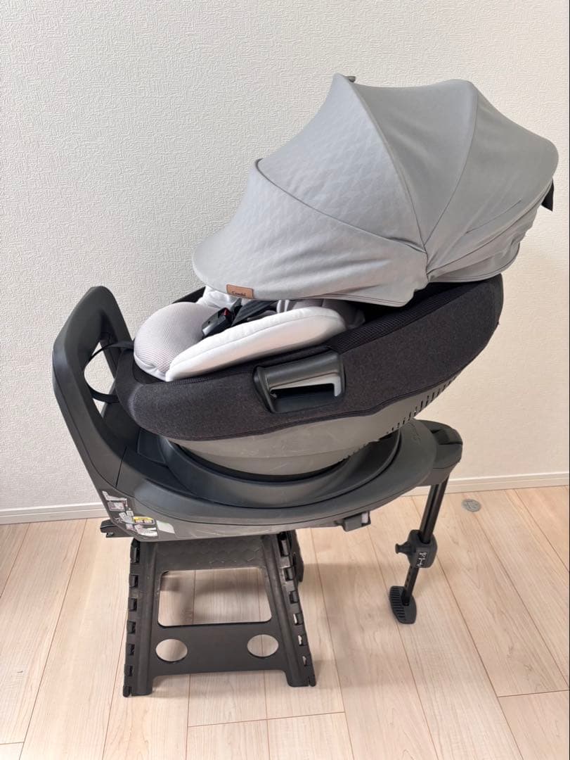 ⭕️本日削除します美品 Combi コンビ THE S ISOFIX ZA-670