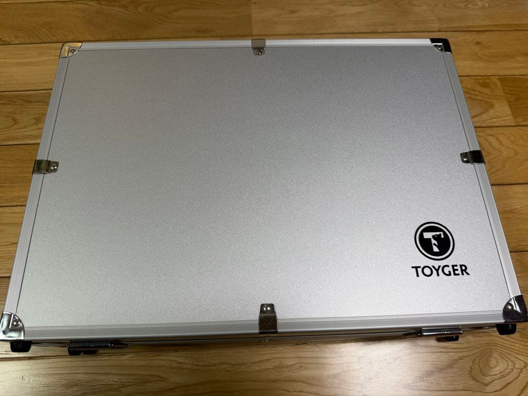 ポケモンカードセット 引退品 アタッシュケース付き TOYGEA