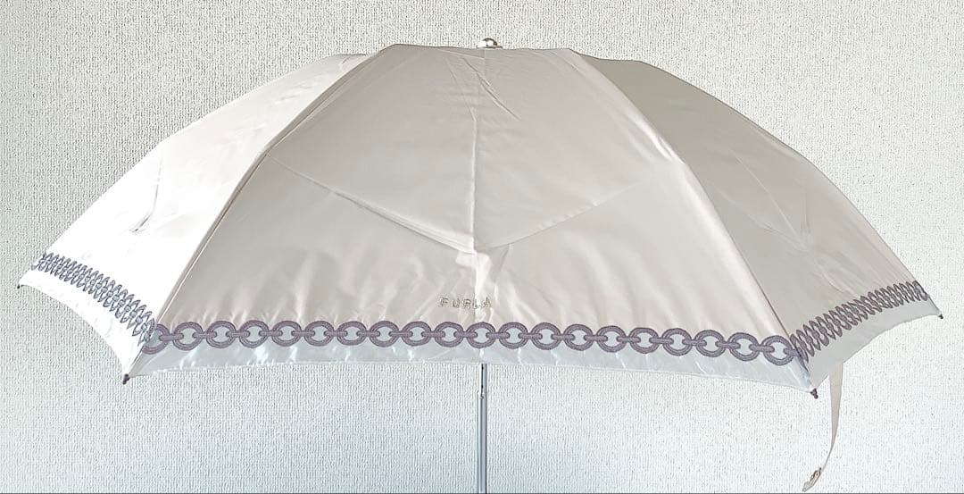 新品★フルラ★FURLAオーガンジーチェーン刺繍 晴雨兼用折りたたみ傘★ベージュ