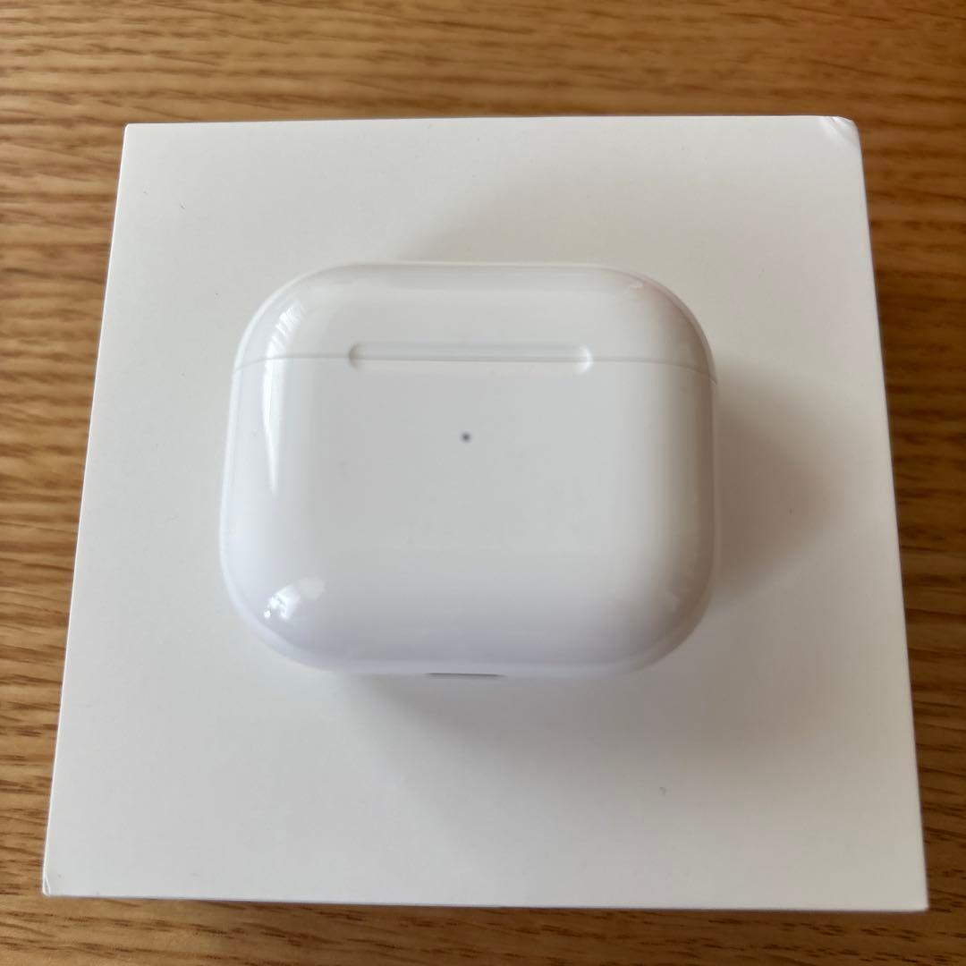 AirPods 3世代　本体 ホワイト