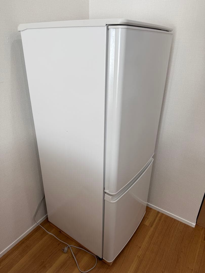 【2024年製】三菱ノンフロン冷凍冷蔵庫 MR-P15J-W