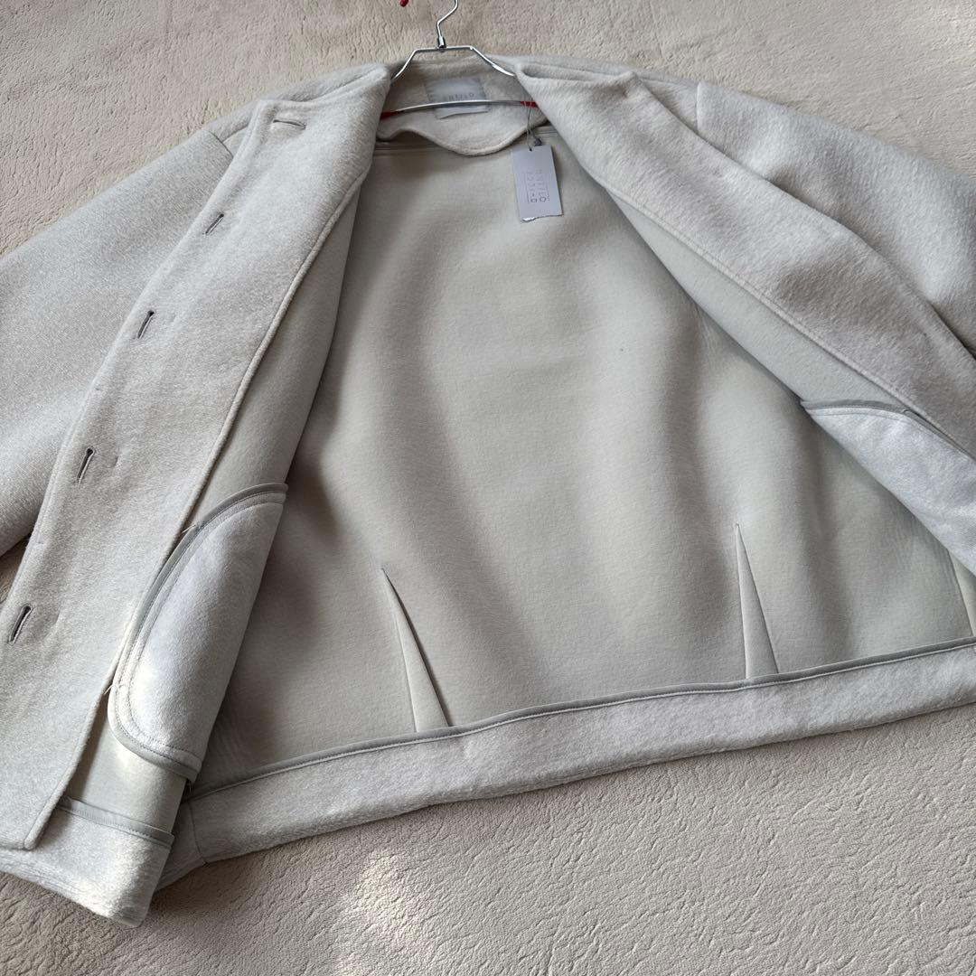 新品未使用　アンフィーロ　フォルムコート　ミドルコート