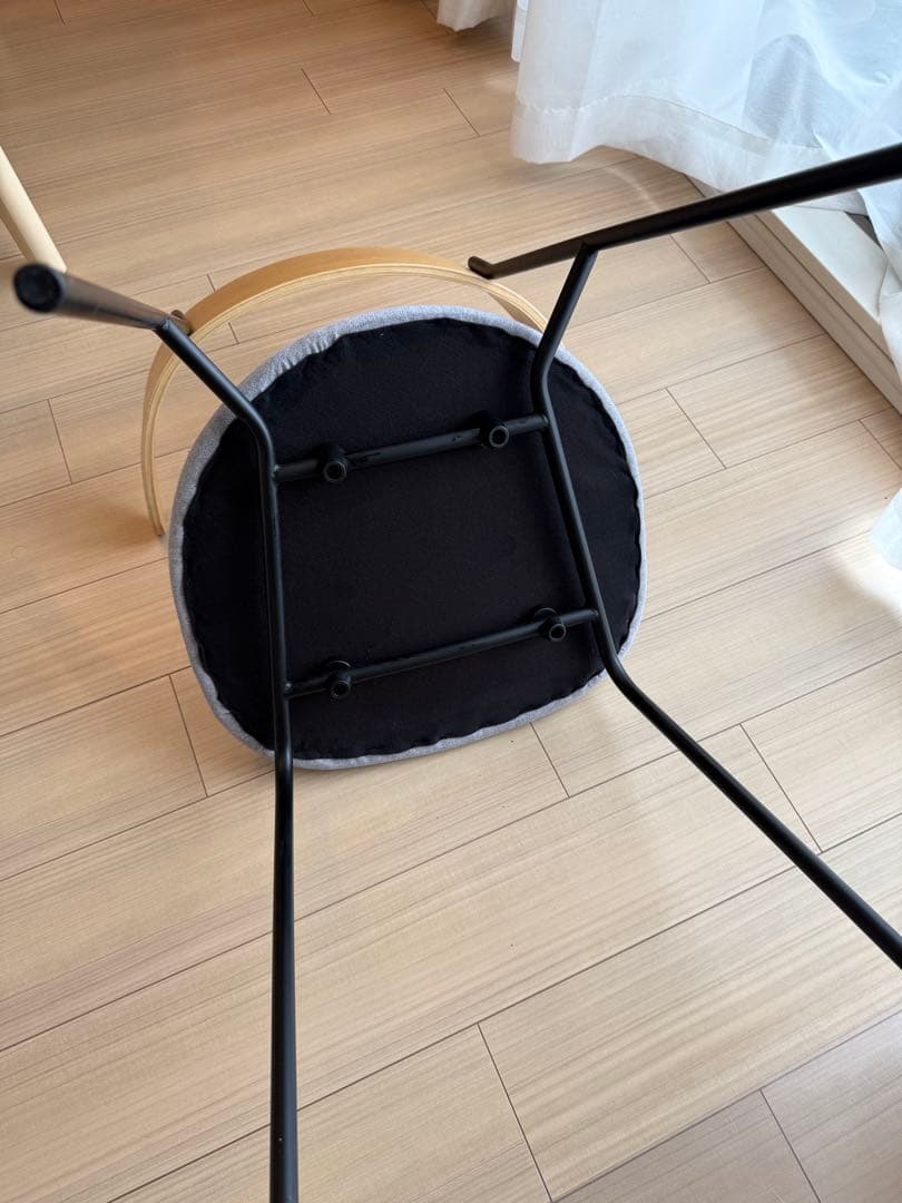 NOWHERE LIKE  ダイニングチェア カペル