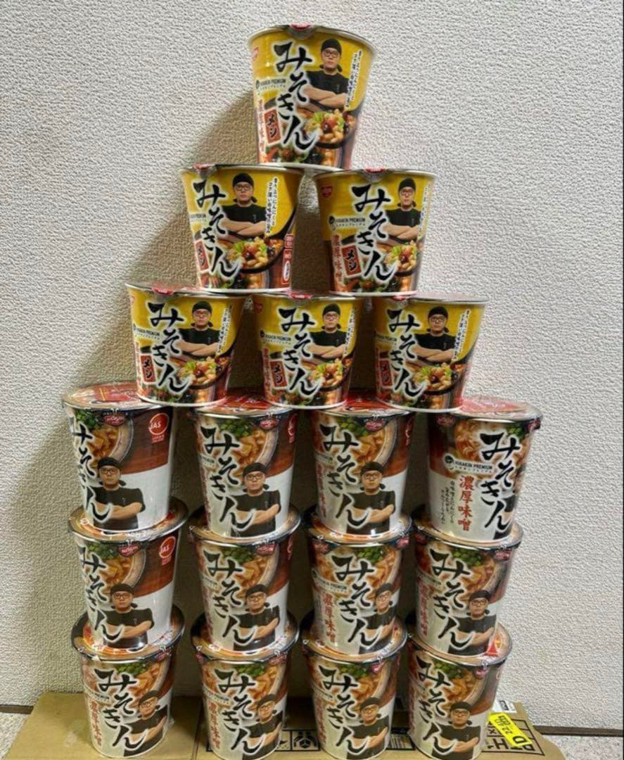 ヒカキン【みそきんラーメン1ケース分（12個）・みそきんメシ1ケース分（6個）】