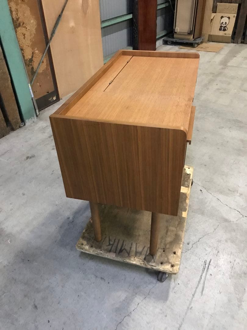 ウニコ unico アルベロ ドレッサー