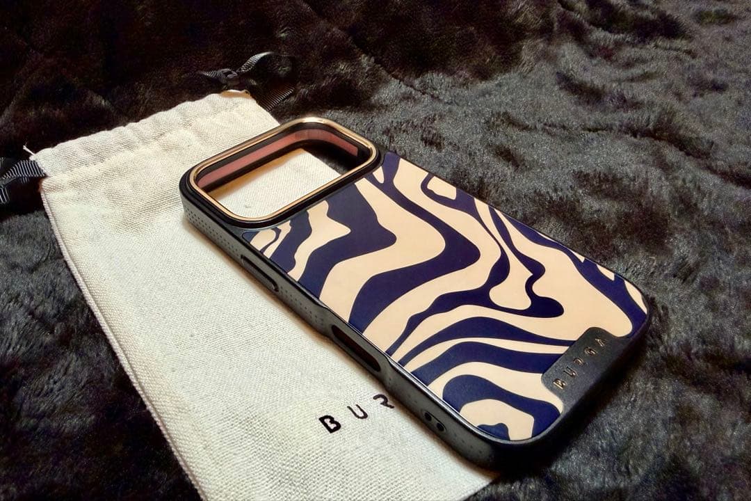 □ BURGA iPhone17 Pro ケース ワケアリ □