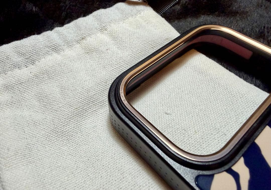 □ BURGA iPhone17 Pro ケース ワケアリ □