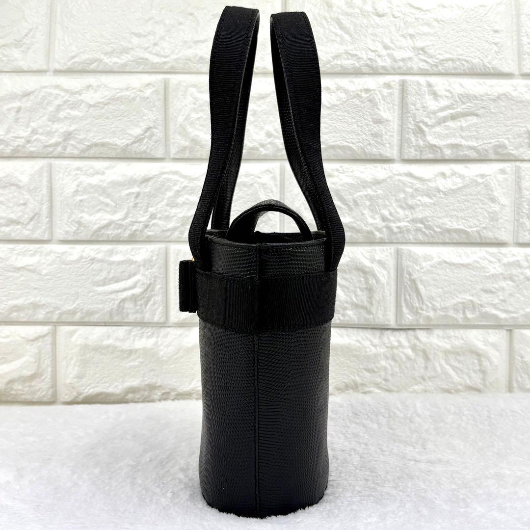 【美品】Ferragamo　フェラガモ　ヴァラリボン　ハンドバッグ　リザード