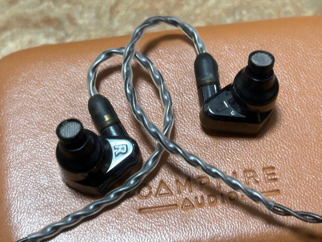 campfire audio 初代　LYRA 希少品