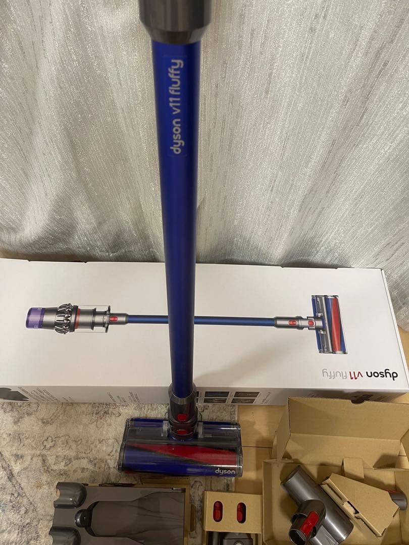 d*s様 【美品】Dyson コードレスクリーナー V11 sv14 エコーモー