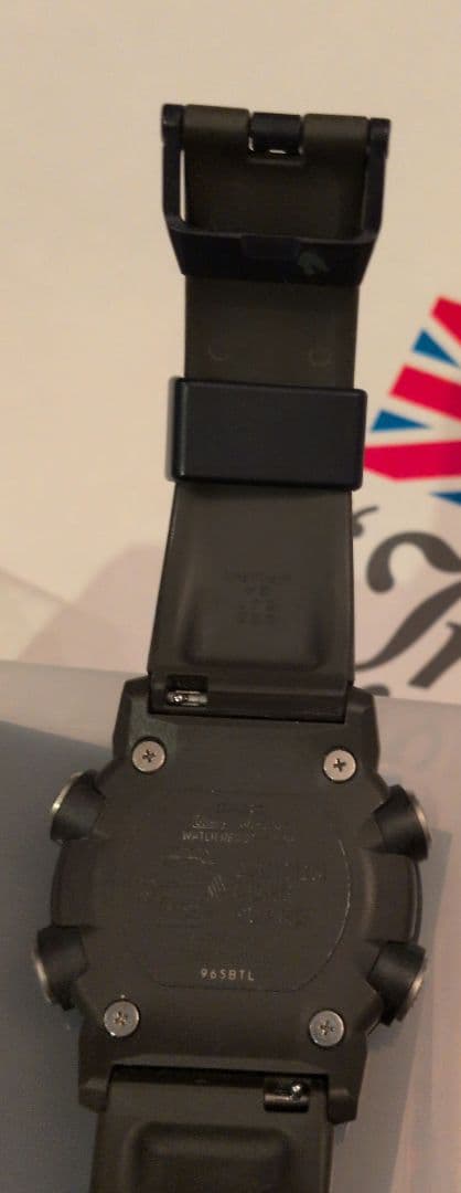 3個　①G-SHOCK DW-5600FF シルバーの出品 中箱、外箱、保証書