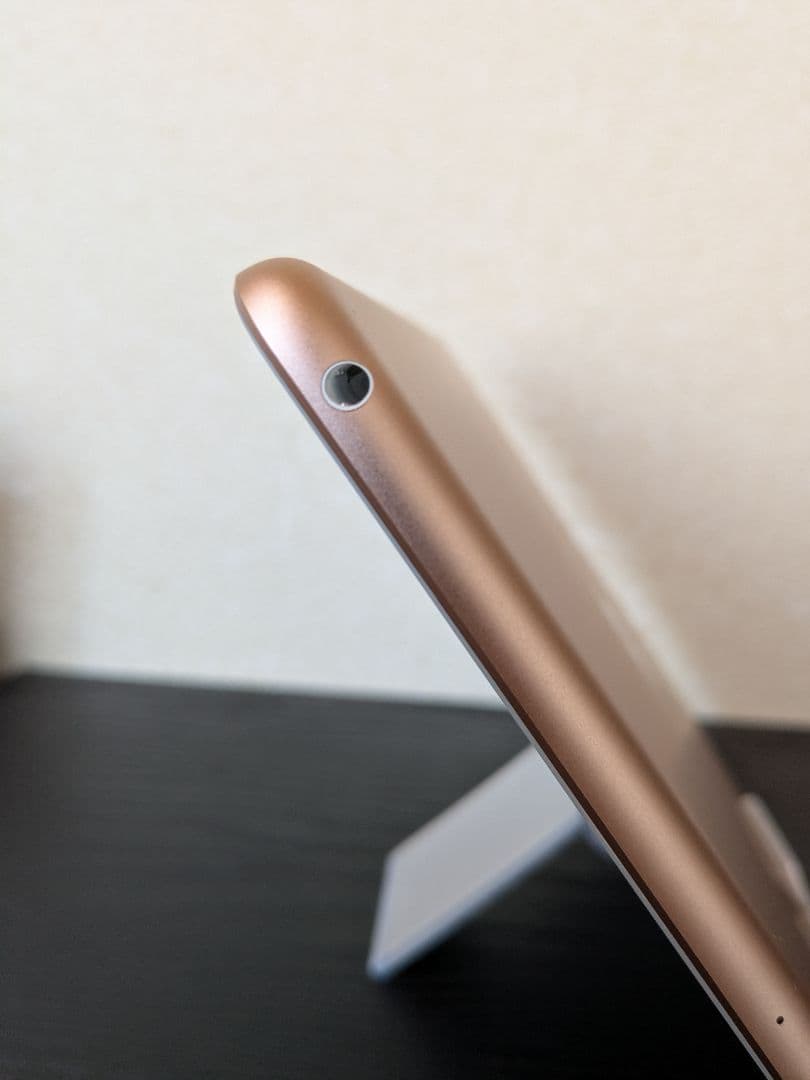 iPad 第8世代 32GB wifiモデル　バッテリー良好