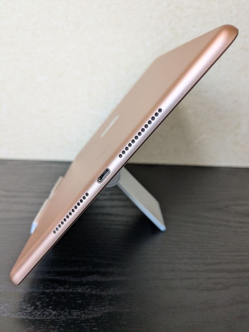 iPad 第8世代 32GB wifiモデル　バッテリー良好