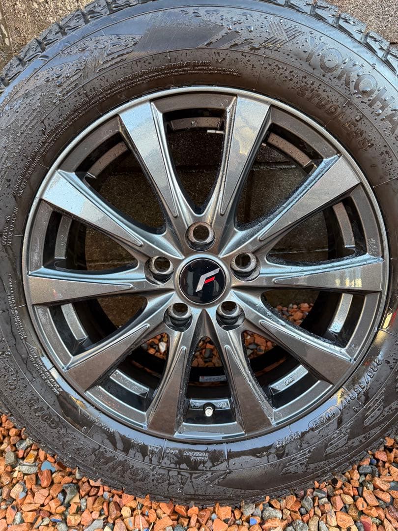 40系アルファード　スタッドレスタイヤ　４本セット